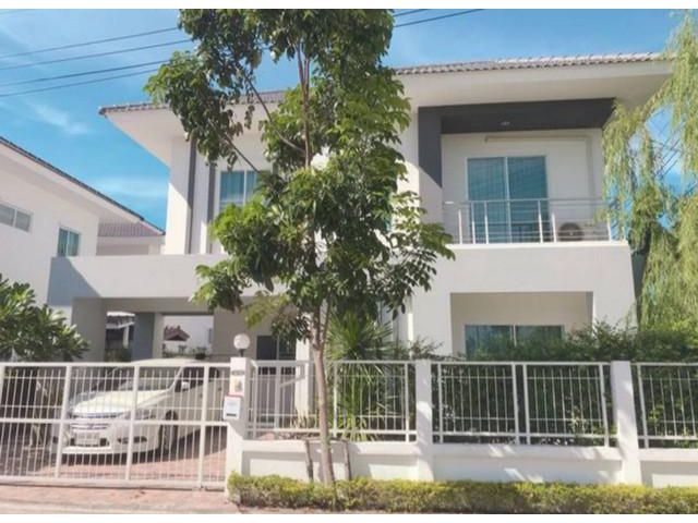 ขายบ้านเดี่ยว หมู่บ้าน Lanceo Crib