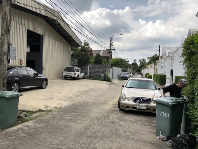 PB40ให้เช่าโกดังพร้อมออฟฟิศ  ถนนลาดพร้าว 15
