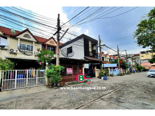 ทาวน์เฮาส์คุณภาพเกรด A โครงการ ชวนชม ลาดพร้าว 101 ซอย 34 Renovate เขตบางกะปิ