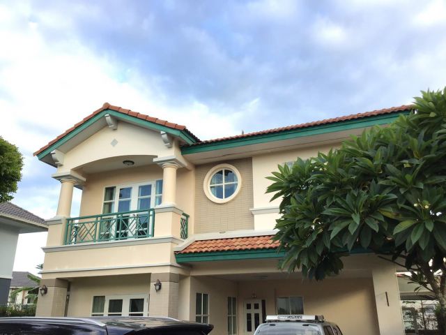 บ้านให้เช่า หมู่บ้านชลดา โครงการ L&H ใกล้แยกรวมโชค