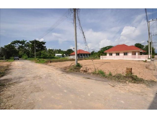 ขายที่ดินแปลงสวยถมแล้ว ใกล้มหาวิทยาลัยเเม่โจ้