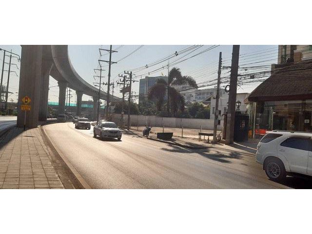 ขายและให้เช่าที่ดินติดถนนใหญ่ ขนาด 325 ตรว