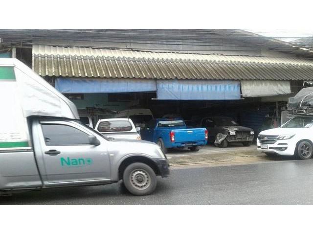 ขายที่ดินพร้อมสิ่งปลูกสร้าง ถนนพระราม2