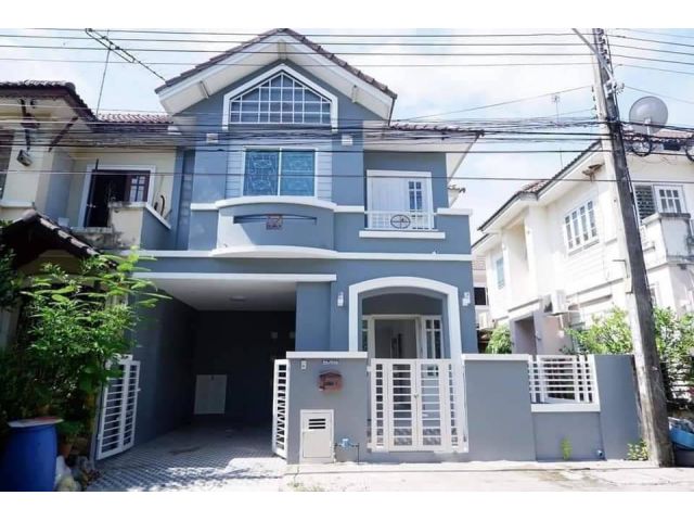 ขายบ้าน ทาวน์เฮ้าส์ หลังริมโล่งโปร่ง หน้าบ้านไม่ชนใคร 2.19 ล้าน ฟรีโอนหมู่บ้านวรางกูล คลอง3