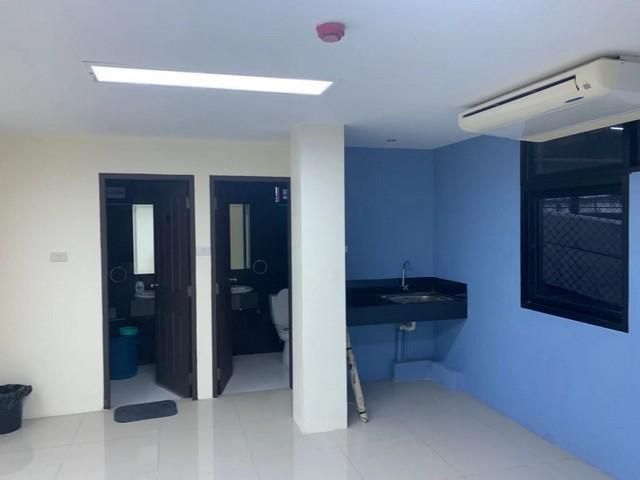 For Rent พื้นที่สำนักงานขนาด 110ตรม ถนนสีลมใกล้ BTS ศาลาแดง