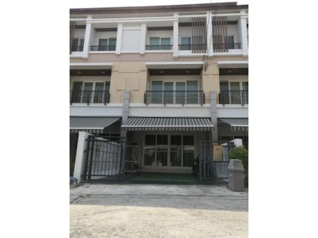 รหัสทรัพย์ 3926 ทาวน์โฮม 3 ชั้น บ้านกลางเมือง ลาดพร้าว-เสนา AP