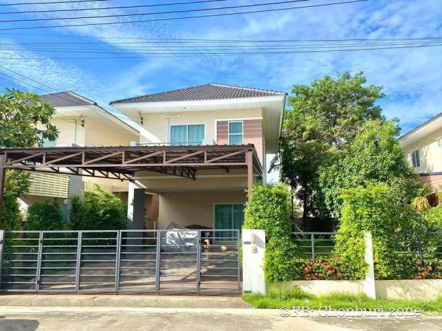 ให้เช่าบ้านเดี่ยว2 ชั้น | หมู่บ้านมณีรินทร์ วิลเลจ บางพระ ใกล้สุขุมวิท (บ้านตัวอย่าง ใหม่)