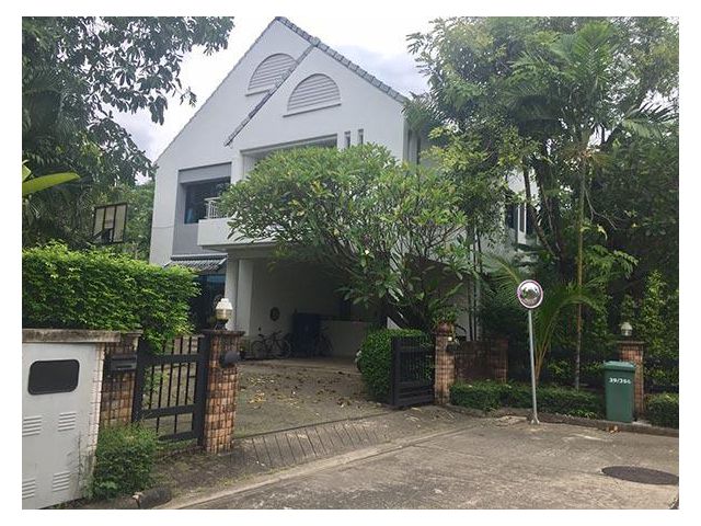 ขายด่วน..บ้านเดี่ยว 216 วา. ม.นิชดา ธานี คาซ่า ปากเกร็ด จ.นนทบุรี หลังริม แต่งสวย มีสระว่ายน้ำ