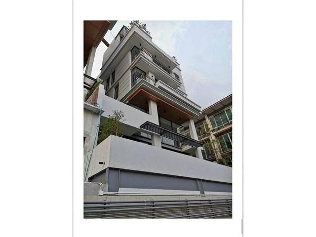 ขายบ้าน 5 ชั้น โครงการ649 เรสซิเดนซ์ มีลิฟท์