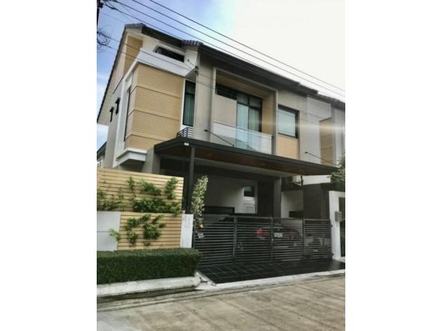 รหัสทรัพย์ 3958 บ้านแฝด ม.เปี่ยมสุข แจ้งวัฒนะ ศรีสมาน ดอนเมือง