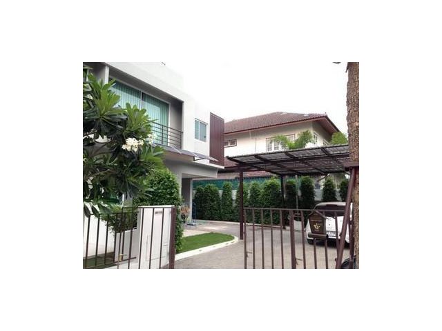 ทาวน์โฮม 2 ชั้น หลังมุม Happy Home รามอินทรา 101