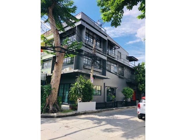 ให้เช่าอาคารพาณิชย์ ใกล้หอการค้า ประชาสงเคราะห์