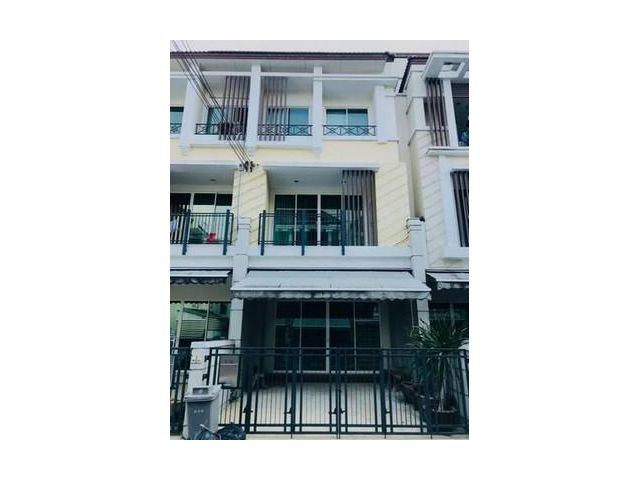 ทาวน์โฮม 3 ชั้น บ้านกลางเมือง เกษตร-นวมินทร์ 2