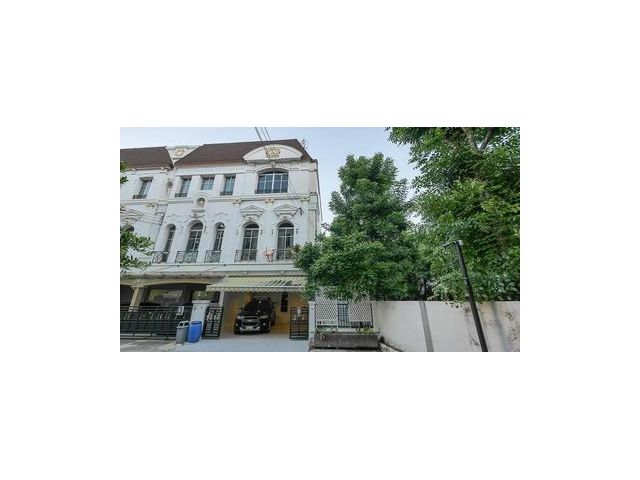 ทาวน์เฮ้าส์ บ้านกลางกรุง Grande Vienna พระราม 3