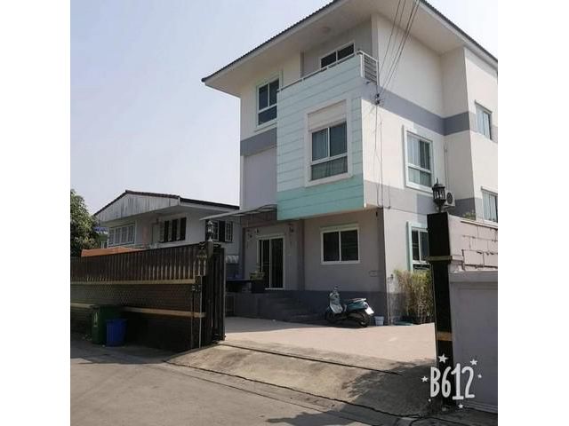 ขายบ้านเดี่ยว 3 ชั้น บ้านสร้างเอง ซอยลาดพร้าว 87