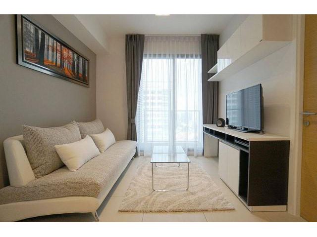 ให้เช่า The Lofts เอกมัย ชั้น 16