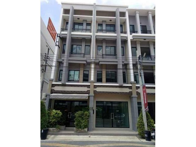 ให้เช่าโฮมออฟฟิศ 4 ชั้น สไตล์อังกฤษ รามอินทรา109