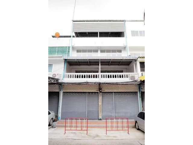 ให้เช่าอาคารตึกแถว2คูหา 4ชั้น ลาดพร้าว45