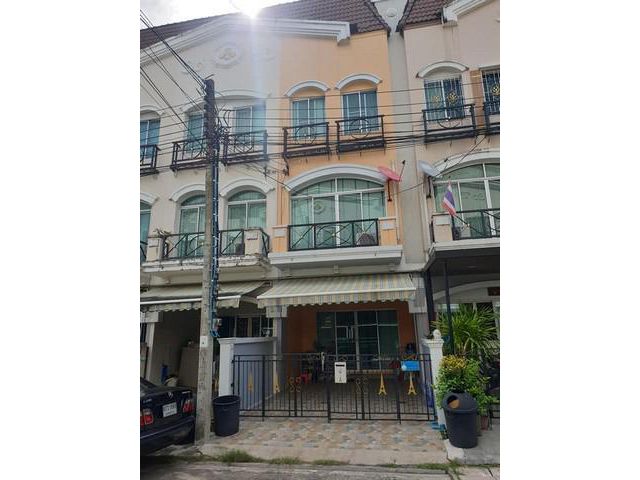 ให้เช่าทาวน์โฮม บ้านกลางเมือง กรุงเทพกรีฑา7