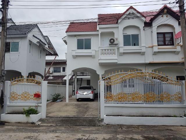 ให้เช่าบ้าน หมู่บ้านยิ่งโอราฬ ซอยวิภาวดี43 ดอนเมือง 2ชั้น เนื้อที่ 40ตรว 3นอน 2น้ำ เลี้ยงสัตว์ได้ 15,000ต่อเดือน