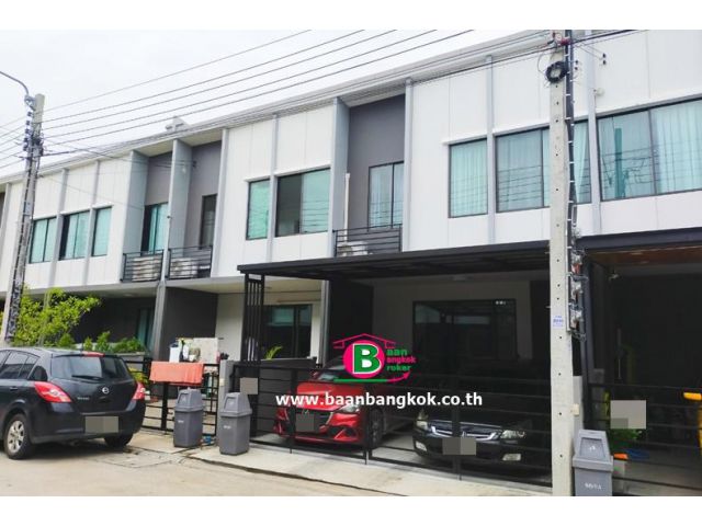 ทาวน์โฮม2ชั้น โครงการ พลีโน่ ชัยพฤกษ์-แจ้งวัฒนะ เนื้อที่ 17.5 ตรว. มี 3 ห้องนอน 2 ห้องน้ำ จ.นนทบุรี