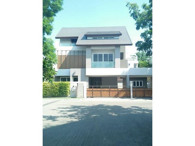 ขายบ้านเดี่ยว 3ชั้น โครงการไพรเวท เนอวาน่า Private Nirvana Residence เลียบทางด่วนเอกมัย-รามอินทรา บ้านใหม่ไม่เคยเข้าอยู่