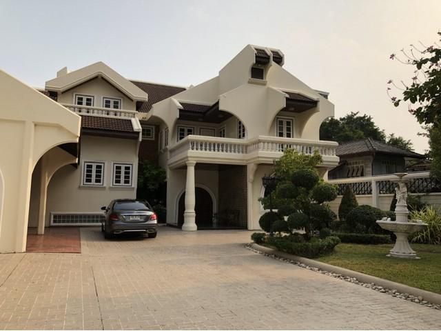 For Rent บ้านเดี่ยว2ชั้น หลังใหญ่ ถนนสาทร ใกล้สีลม