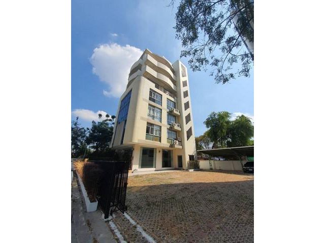 For Rent อาคารสำนักงาน 8 ชั้น ซอยศรีนครินทร์ 40 ใกล้ซีคอนสแควร์