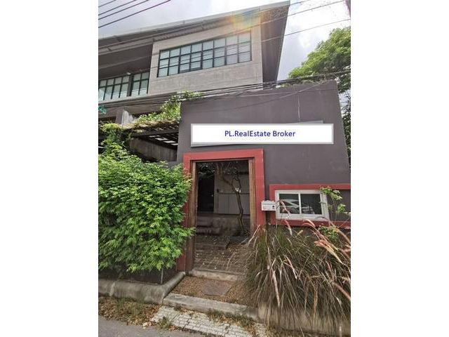 ขายที่ดินพร้อมอาคารเนื้อที่ 205 ตรว.ซ.รามคำแหง 118
