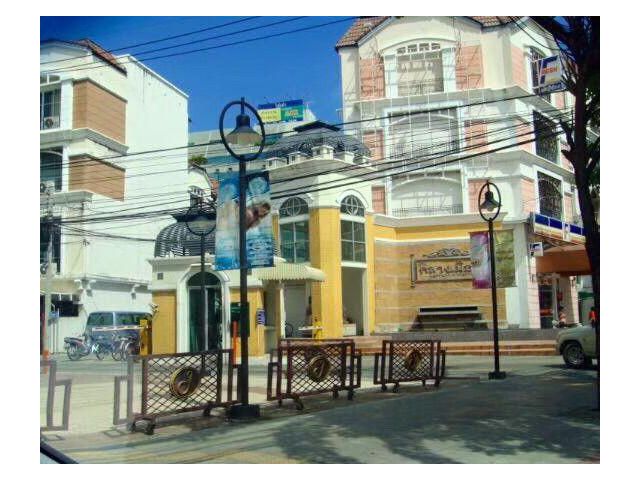 ให้เช่าทาวน์โฮม 3ชั้น บ้านกลางเมือง รัชดา-ลาดพร้าว