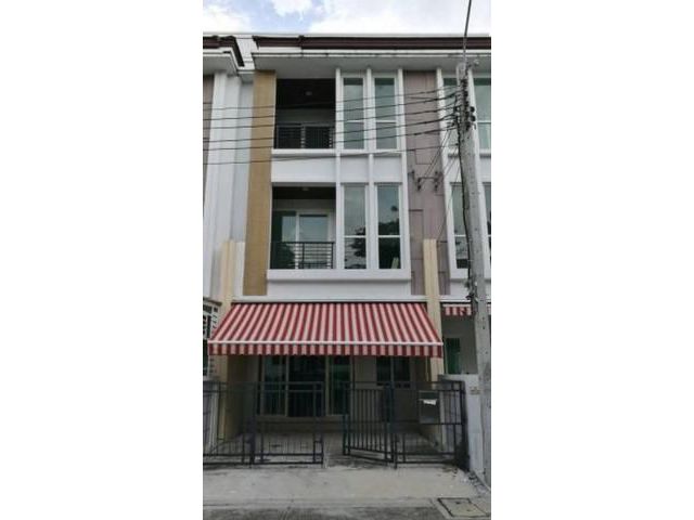 ให้เช่าทาวน์โฮม3ชั้น บ้านกลางเมืองS-Senseลาดพร้าว