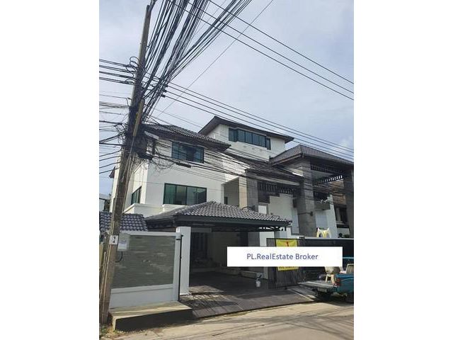 ให้เช่าอาคาร พื้นที่ใช้สอย 500 ตรม.ย่านศรีวรา
