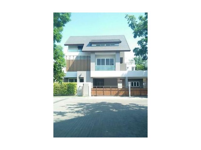 บ้านเดี่ยว 3 ชั้น Private Nirvana Residence