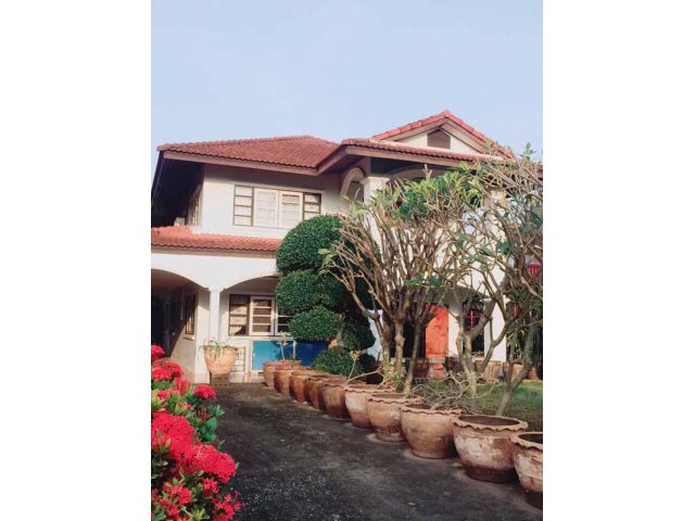 ขายบ้าน พร้อมอยู่ 2 ชั้น เนื้อที่ 400 ตรว อำเภอเมือง จังหวัดราชบุรี สนใจติดต่อ 0861675544