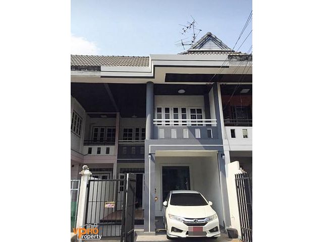 ขาย - เช่า ทาวน์เฮาส์ 2 ชั้น หมู่บ้าน บดินทร์