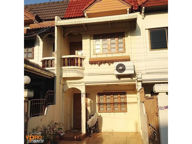 ให้เช่า ทาวน์เฮาส์ 2 ชั้น หมู่บ้านคลองจั่นวิลล่า 4