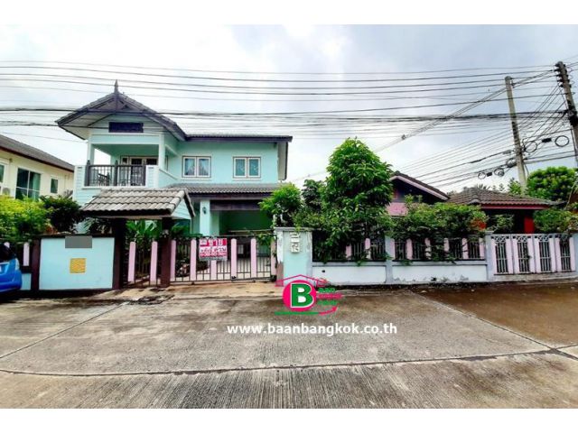 บ้านเดี่ยว 2 ชั้น หลังมุม โครงการ บ้านฟ้าปิยรมย์ อิงนที เฟส 4 เนื้อที่ 84 ตรว. ถนนลำลูกกา อ.ลำลูกกา จ.ปทุมธานี