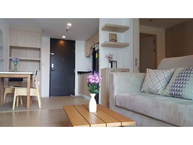 HOT ให้เช่าคอนโด Haus 23 รัชดา-ลาดพร้าว ชั้น 12 ห้องมุม ใกล้ MRT ลาดพร้าว