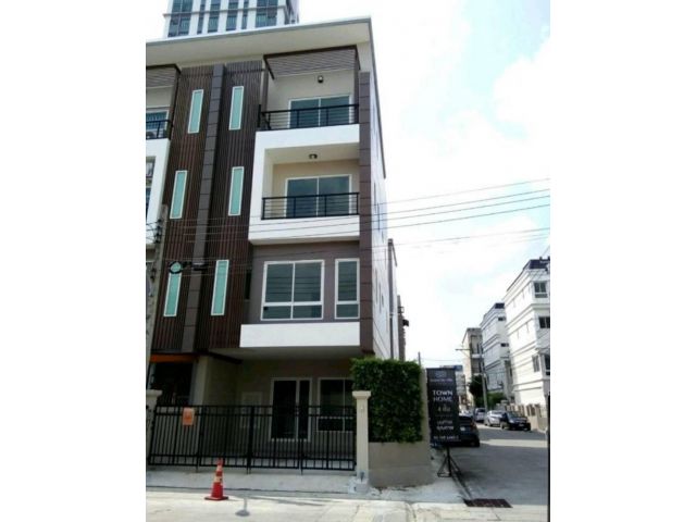 ขายทาวน์โฮม4 ชั้น หมู่บ้านแกรนด์ เดอวิลล์ ประเวศ