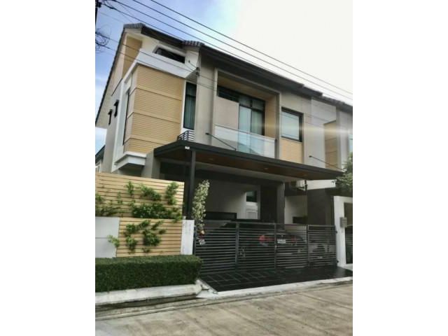 รหัสทรัพย์ 4096 บ้านแฝด ม.เปี่ยมสุข แจ้งวัฒนะ ศรีสมาน ดอนเมือง
