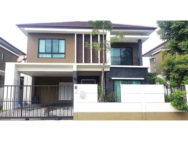 ขายบ้านเดี่ยว 2 ชั้น หมู่บ้านวิลล่า อะคาเดีย ศรีนครินทร์