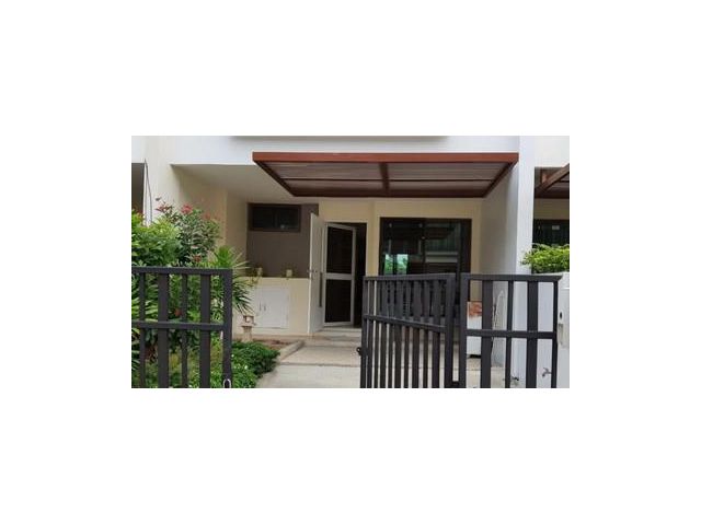 ทาวน์โฮม 3 ชั้น The Private สุขุมวิท-บางจาก
