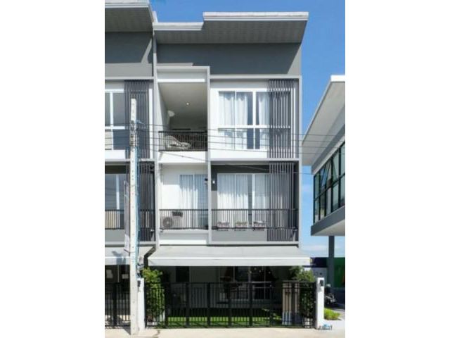 รหัสทรัพย์ B2071 ให้เช่า ทาวน์โฮม สัมมากร อเวนิว รามอินทรา-วงแหวน