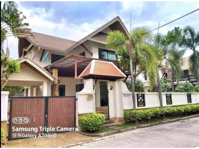 Pool Villa ให้เช่า ใจกลางเมืองพัทยา สิ่งอำนวยความสะดวกครบ