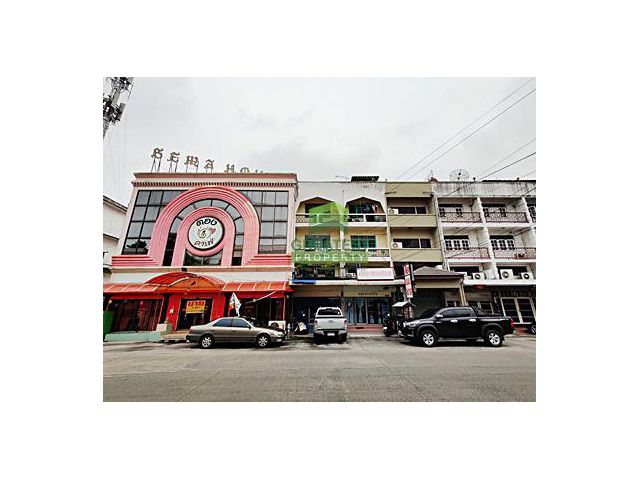 ขายด่วน อาคารพาณิชย์ 3.5 ชั้น ซอย ลำลูกกา 11/18 ชุมชนฟ้าครามนคร เนื้อที่ 16.90 ตร.ว ต่อเติมชั้นลอยเต็มพื้นที่ ราคาถูก ทำ