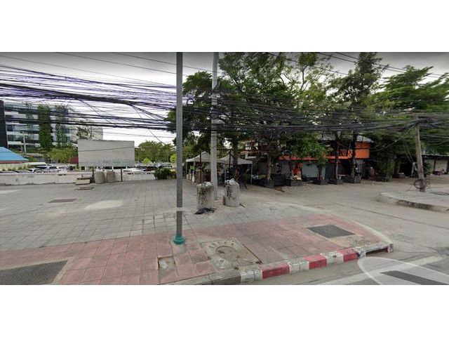 ให้เช่าอาคารพาณิชย์ 2ชั้น ติดถนนศรีนครินทร์