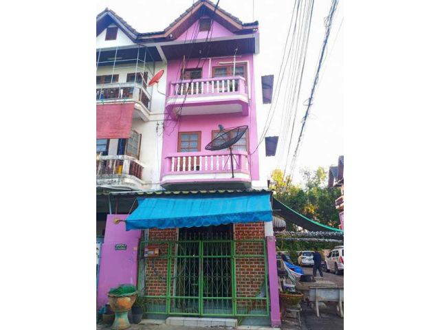 ทาวน์เฮ้าส์ 3 ชั้น พร้อมห้องเช่า ถ.จรัญสนิทวงศ์35