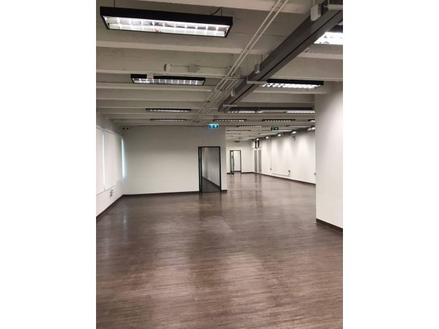 ให้เช่า Office  อาคาร L – Building ขนาด 174 ตรม.