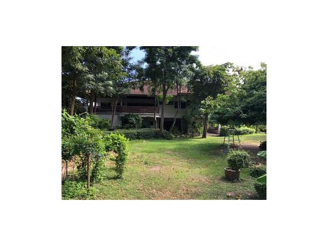 บ้านเดี่ยว พร้อมที่ดิน 700 ตารางวา ซ.สุขุมวิท 101