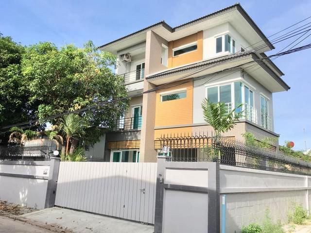 ให้เช่า และ ขายบ้านเดี่ยว 3ชั้น หลังมุม ลาดพร้าว48